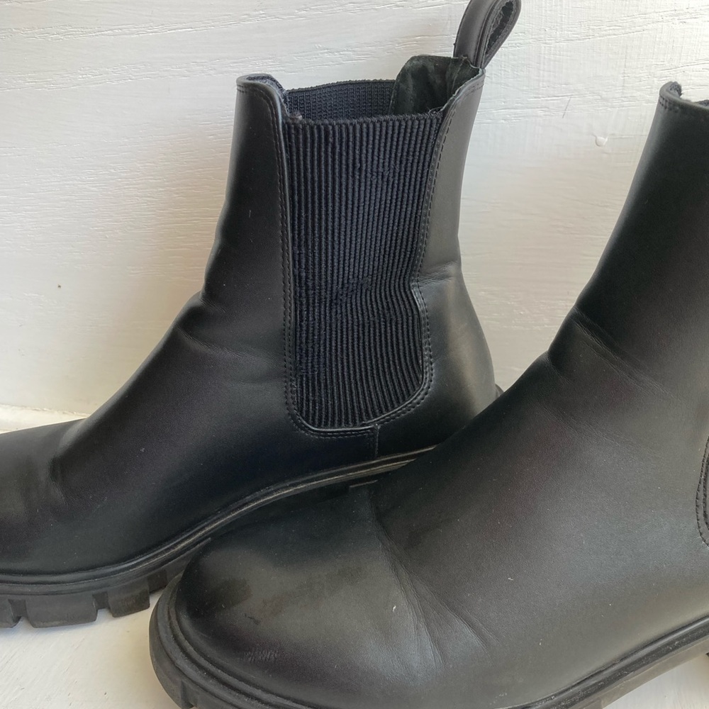 Steve Madden Black Boots - Picture 5 of 12